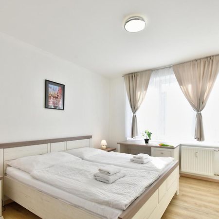 Karlsbad Central Point Экстерьер фото